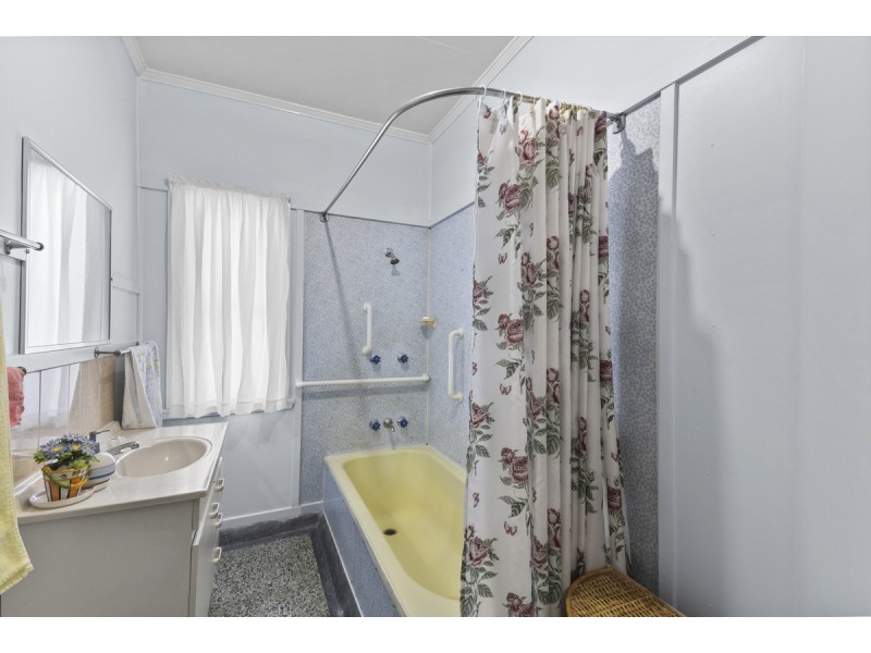 24 Lloyd Street, Brighton QLD 4017