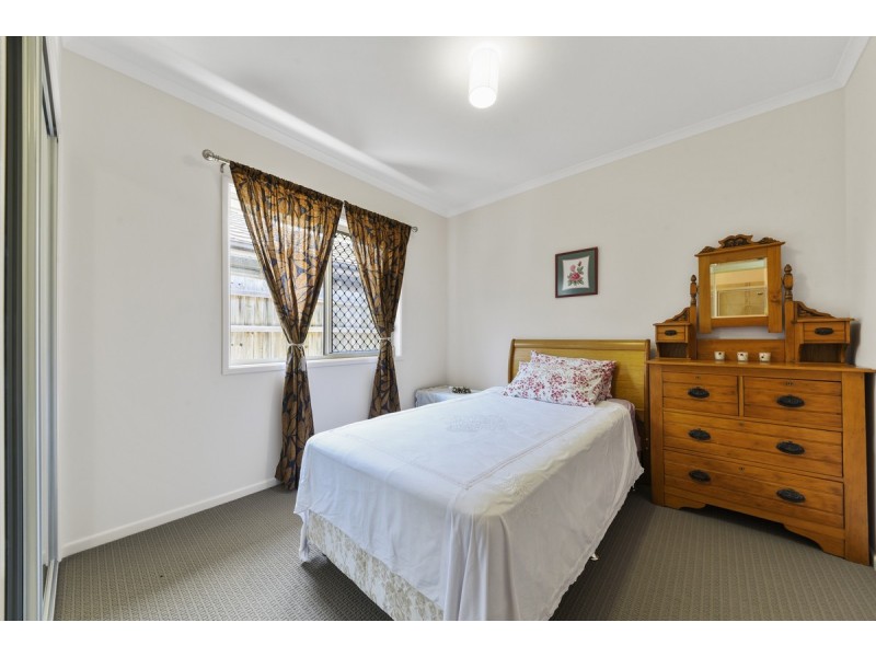 27 Rowallan Street, Warner QLD 4500