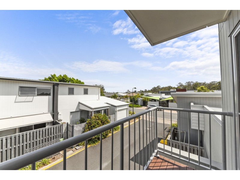 15 Broadwater Lane, Fitzgibbon QLD 4018