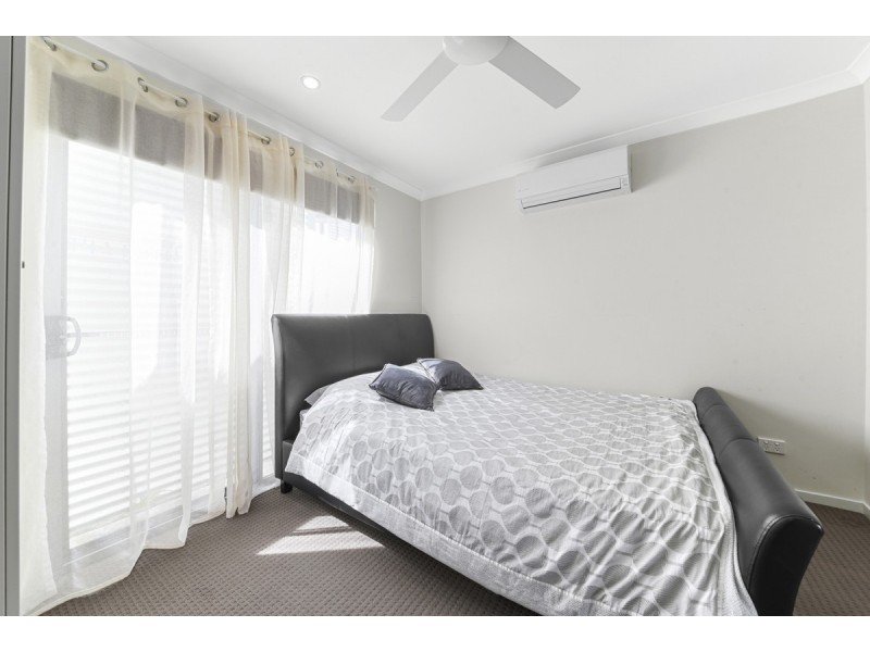 15 Broadwater Lane, Fitzgibbon QLD 4018