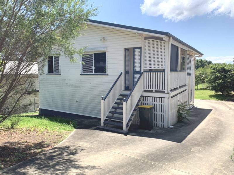 28 Curwen Terrace, Chermside QLD 4032