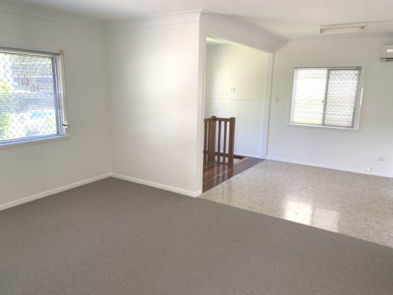 28 Curwen Terrace, Chermside QLD 4032