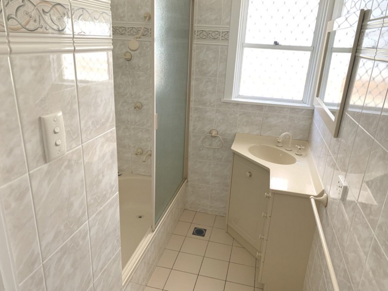 28 Curwen Terrace, Chermside QLD 4032