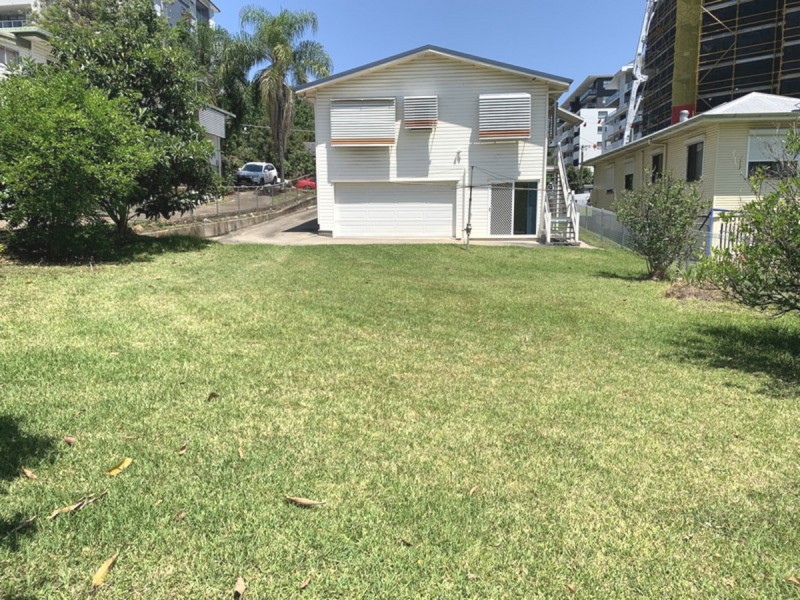 28 Curwen Terrace, Chermside QLD 4032