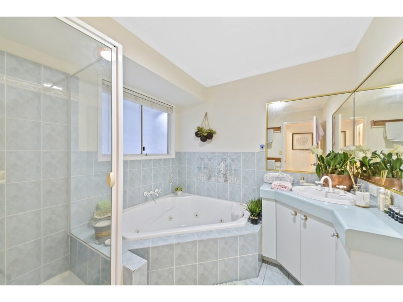 2 Allira Crescent, Carseldine QLD 4034