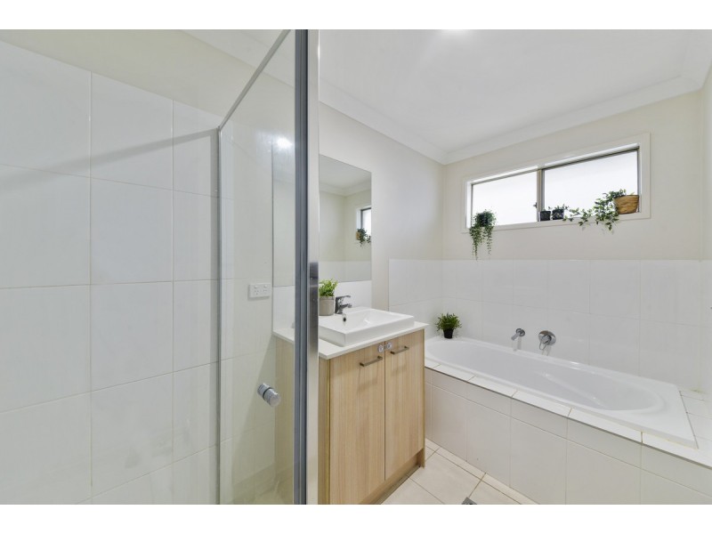 65 Canopus Street, Bridgeman Downs QLD 4035