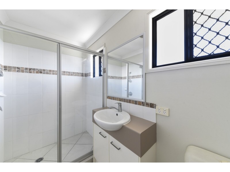 2/18 Pretoria Street, Zillmere QLD 4034