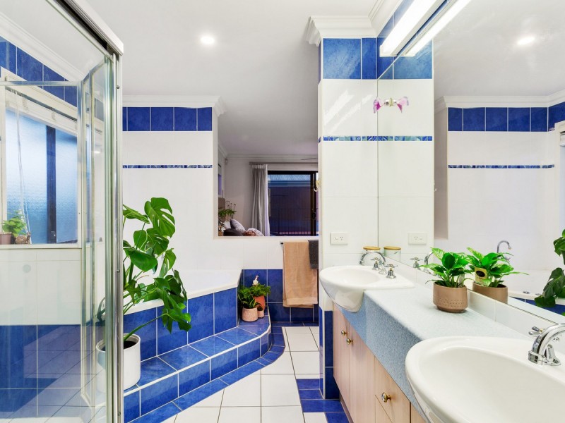 11 Dicaprio Circuit, Bridgeman Downs QLD 4035