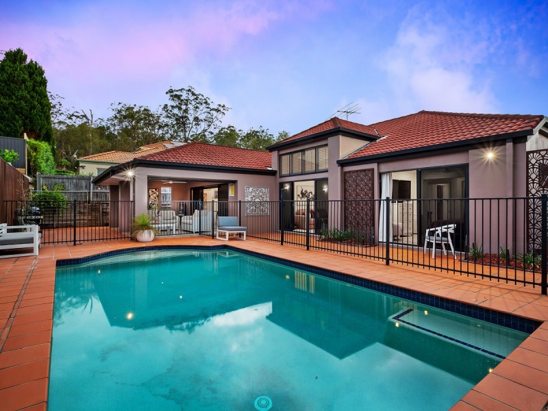 11 Dicaprio Circuit, Bridgeman Downs QLD 4035