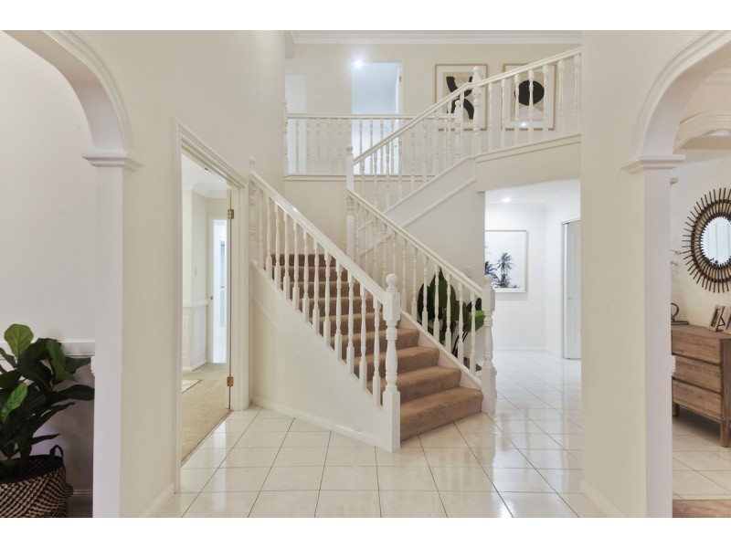 3 Sommerville Place, Chermside West QLD 4032
