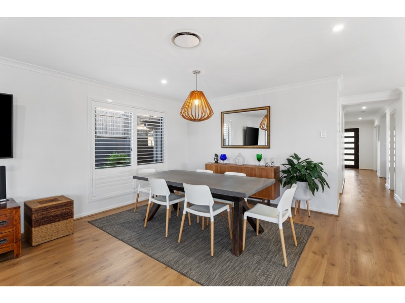 4 Beazley Circuit, Bridgeman Downs QLD 4035