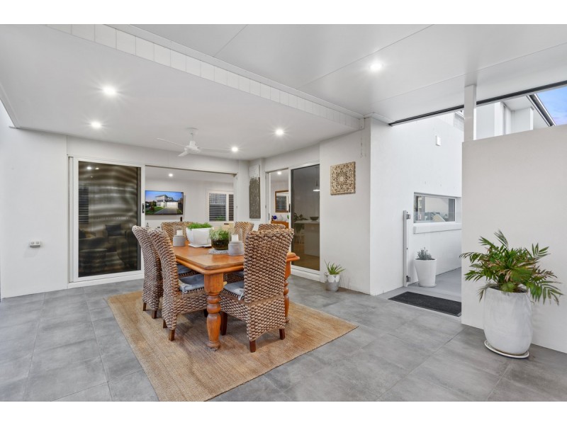 4 Beazley Circuit, Bridgeman Downs QLD 4035