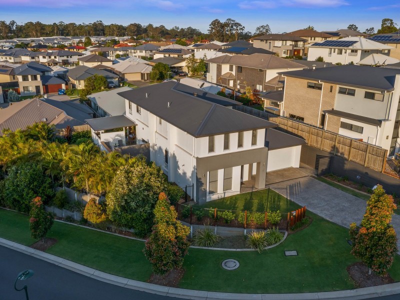 4 Beazley Circuit, Bridgeman Downs QLD 4035