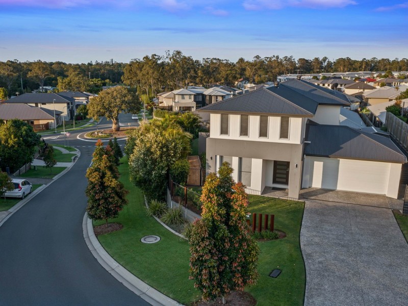 4 Beazley Circuit, Bridgeman Downs QLD 4035