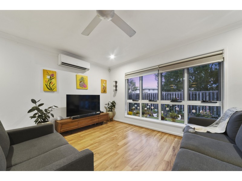 13 Blue Mountains Crescent, Fitzgibbon QLD 4018