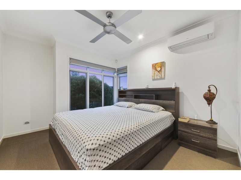 13 Blue Mountains Crescent, Fitzgibbon QLD 4018