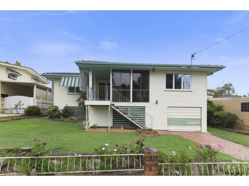 24 Lindale Street, Chermside West QLD 4032