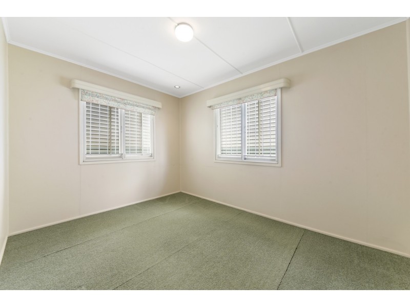 24 Lindale Street, Chermside West QLD 4032