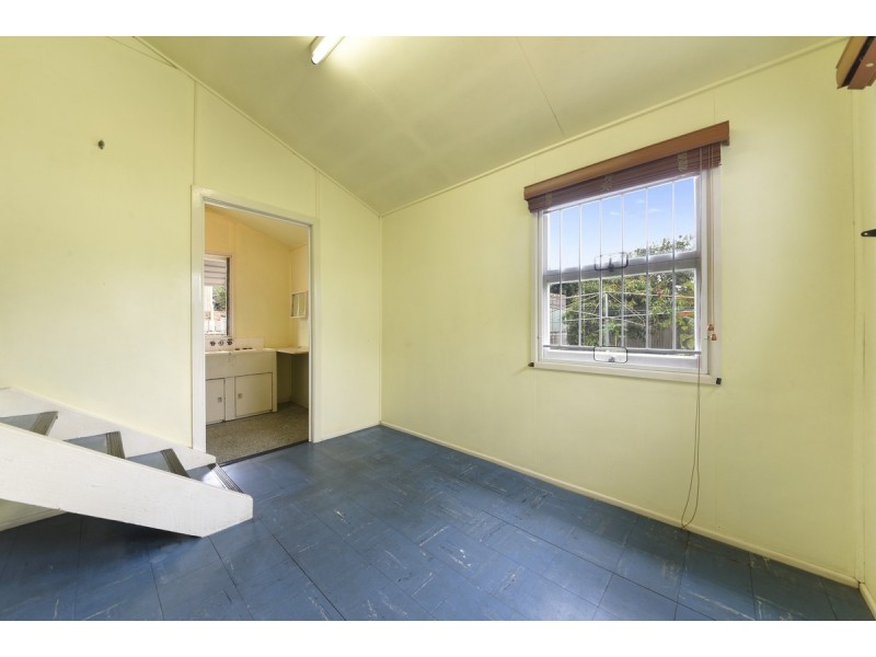 24 Lindale Street, Chermside West QLD 4032