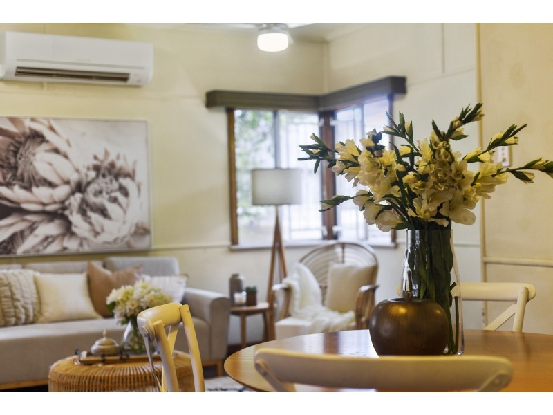 8 Kirby Road, Aspley QLD 4034