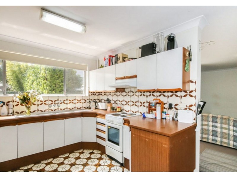 2/11 Windsor Street, Nundah QLD 4012