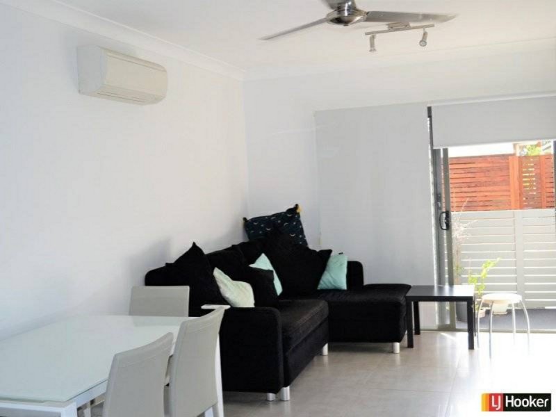 8 Ningaloo Lane, Fitzgibbon QLD 4018