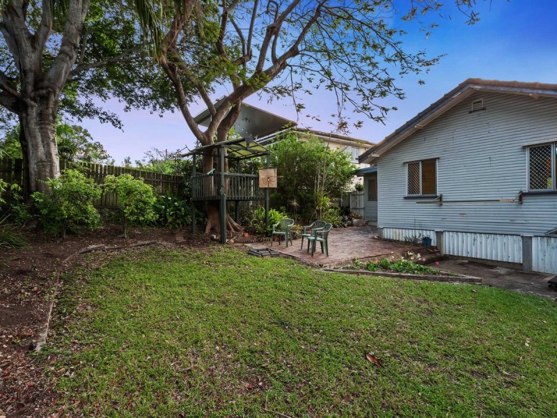 10 Narthanya Street, Chermside West QLD 4032