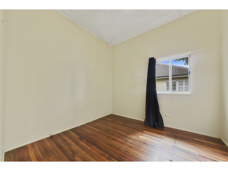 96 Blackwood Road, Deagon QLD 4017