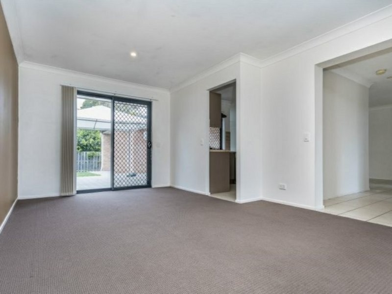 28 Diamond Avenue, Kallangur QLD 4503