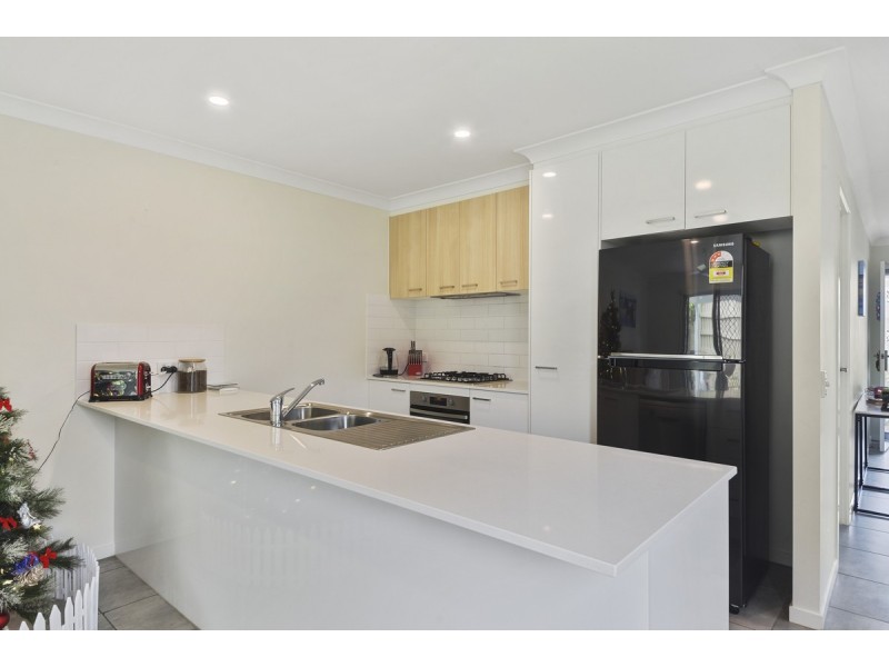 27/20 Eminence Lane, Bridgeman Downs QLD 4035