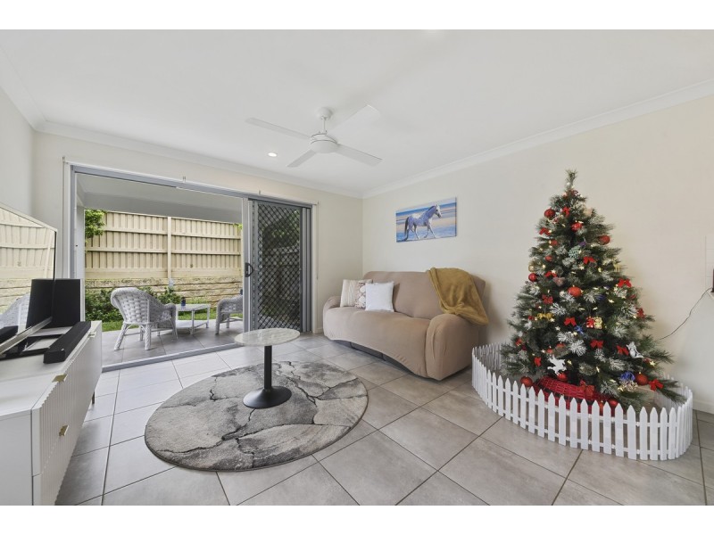 27/20 Eminence Lane, Bridgeman Downs QLD 4035