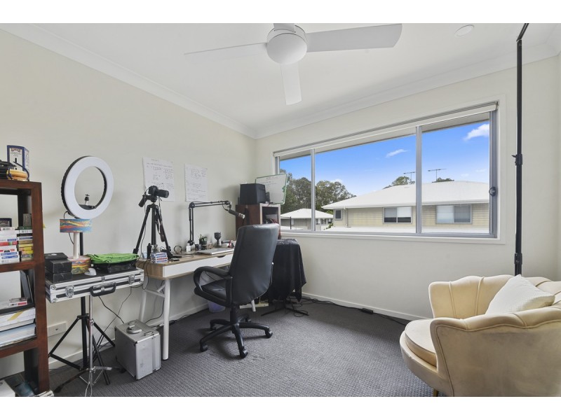 27/20 Eminence Lane, Bridgeman Downs QLD 4035