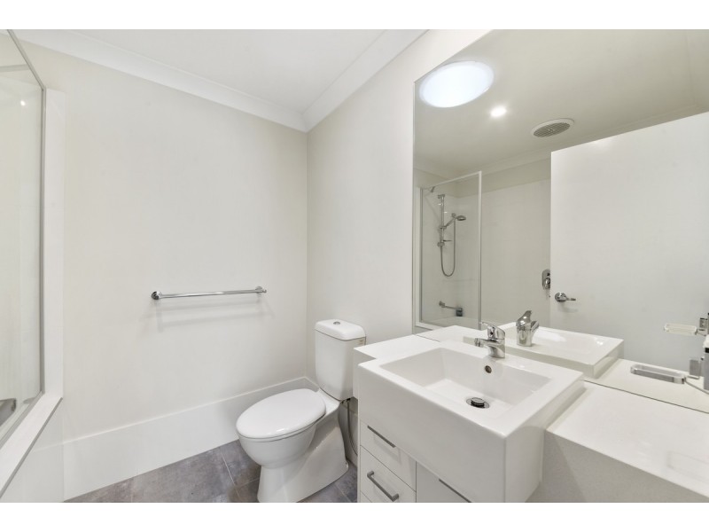 27/20 Eminence Lane, Bridgeman Downs QLD 4035