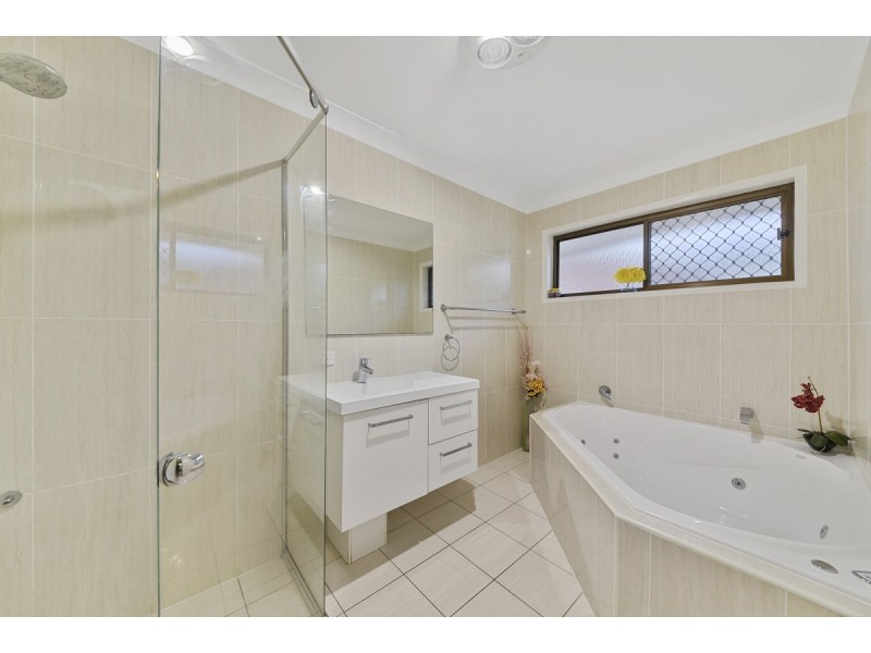 2 Bartle Frere Street, Aspley QLD 4034