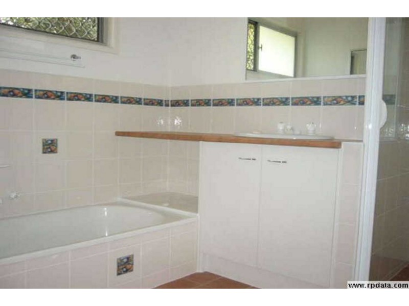 9 Syma Street, Chermside West QLD 4032