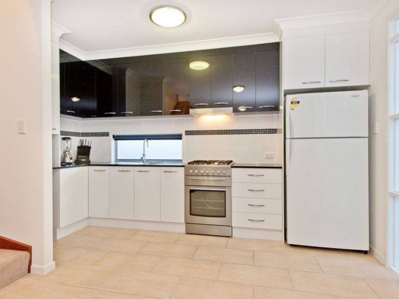 1 Girraween Lane, Fitzgibbon QLD 4018