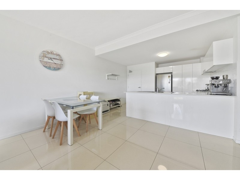 2203/19 Playfield Street, Chermside QLD 4032