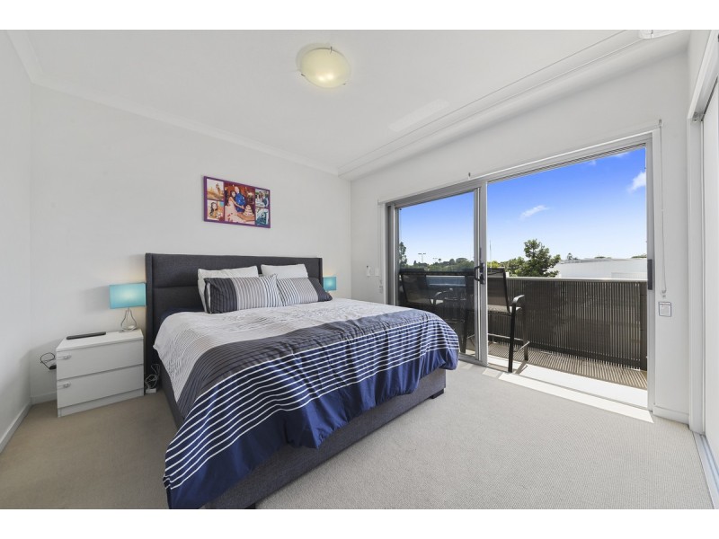 2203/19 Playfield Street, Chermside QLD 4032