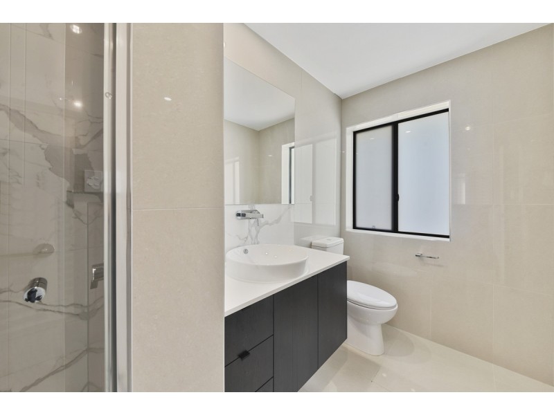 6 Serene Court, Bridgeman Downs QLD 4035