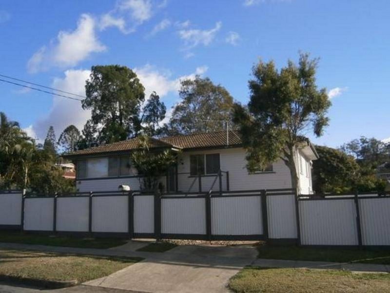 105 Mawson Street, Stafford Heights QLD 4053