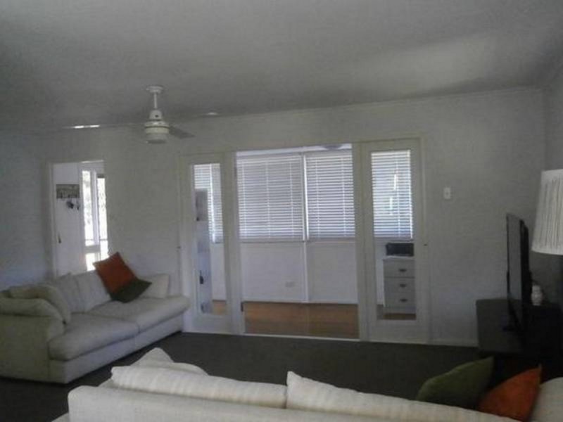 105 Mawson Street, Stafford Heights QLD 4053