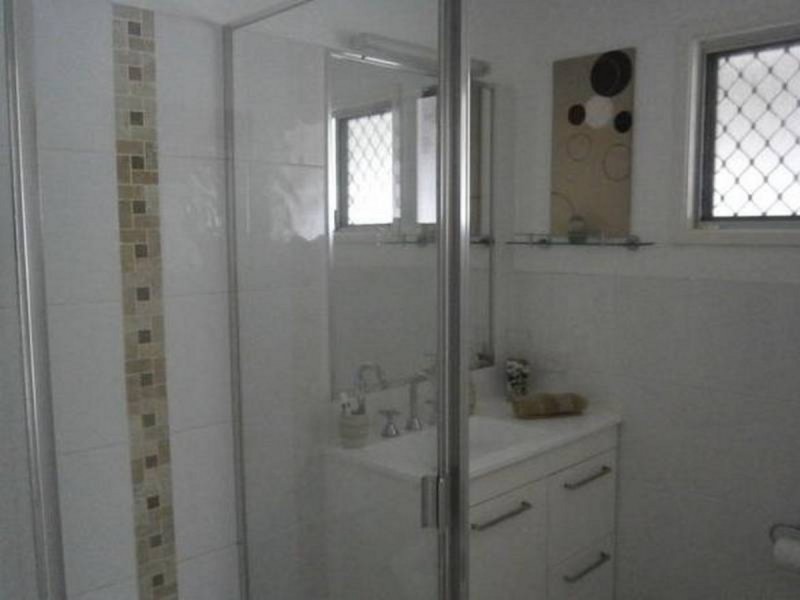 105 Mawson Street, Stafford Heights QLD 4053