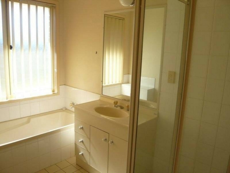 30 Silkyoak Circuit, Fitzgibbon QLD 4018