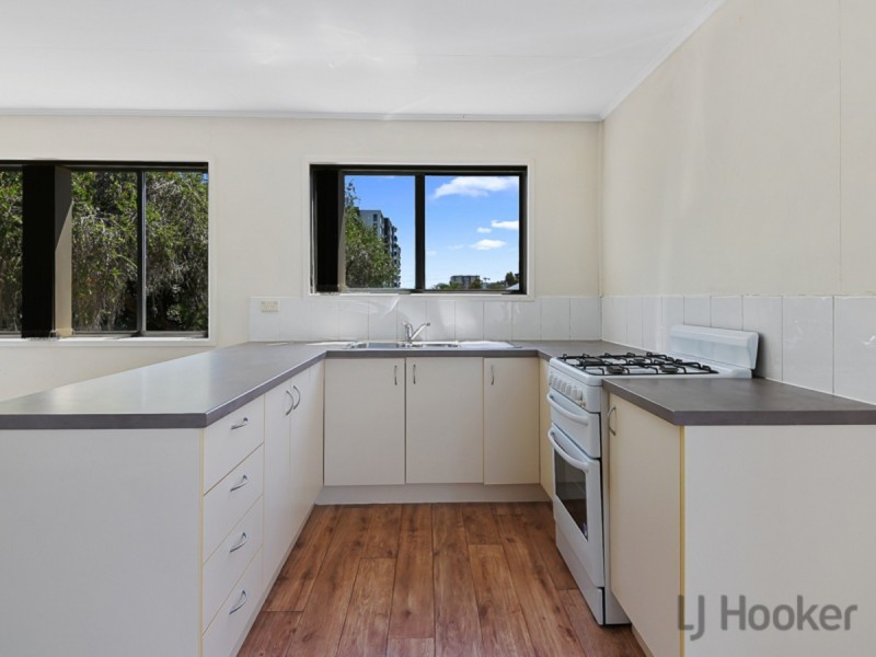 8/26 Hall Street, Chermside QLD 4032