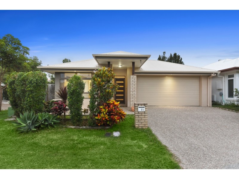 11 Blue Mountains Crescent, Fitzgibbon QLD 4018