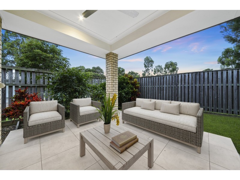 11 Blue Mountains Crescent, Fitzgibbon QLD 4018