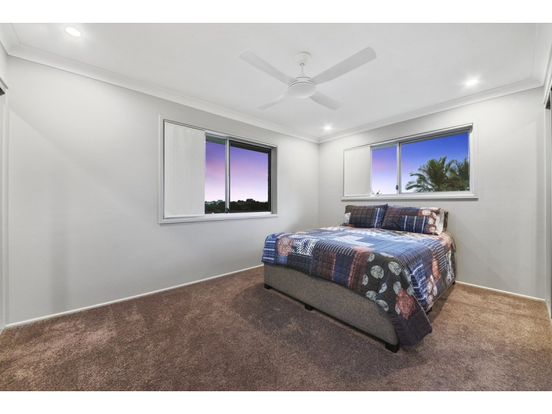 24 Pacific Street, Chermside West QLD 4032