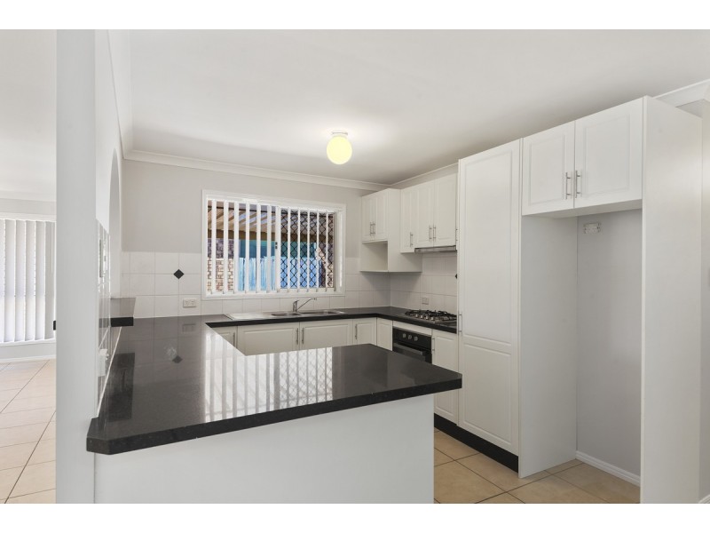 7 Manitoba Place, Wavell Heights QLD 4012