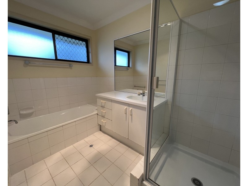 8 Heylor Court, Bracken Ridge QLD 4017