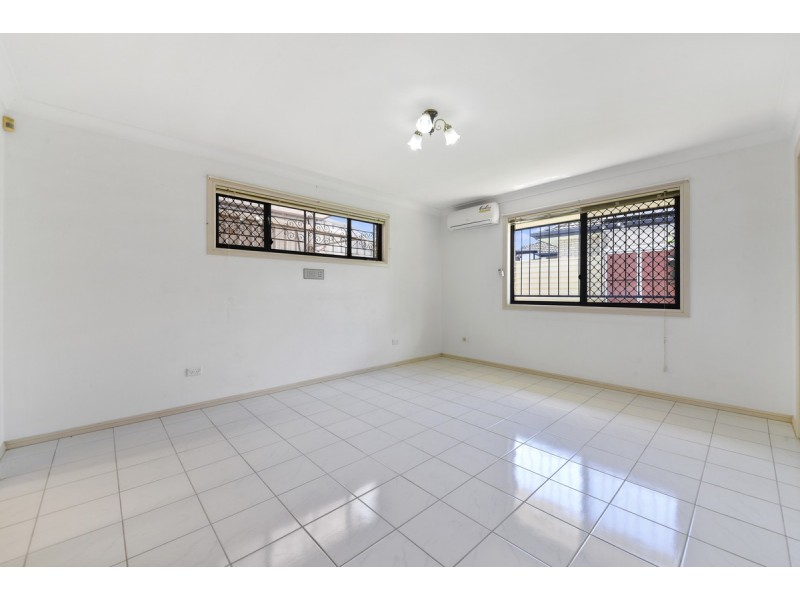 26 Bangalow Street, Bridgeman Downs QLD 4035